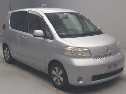 2004 Toyota Porte