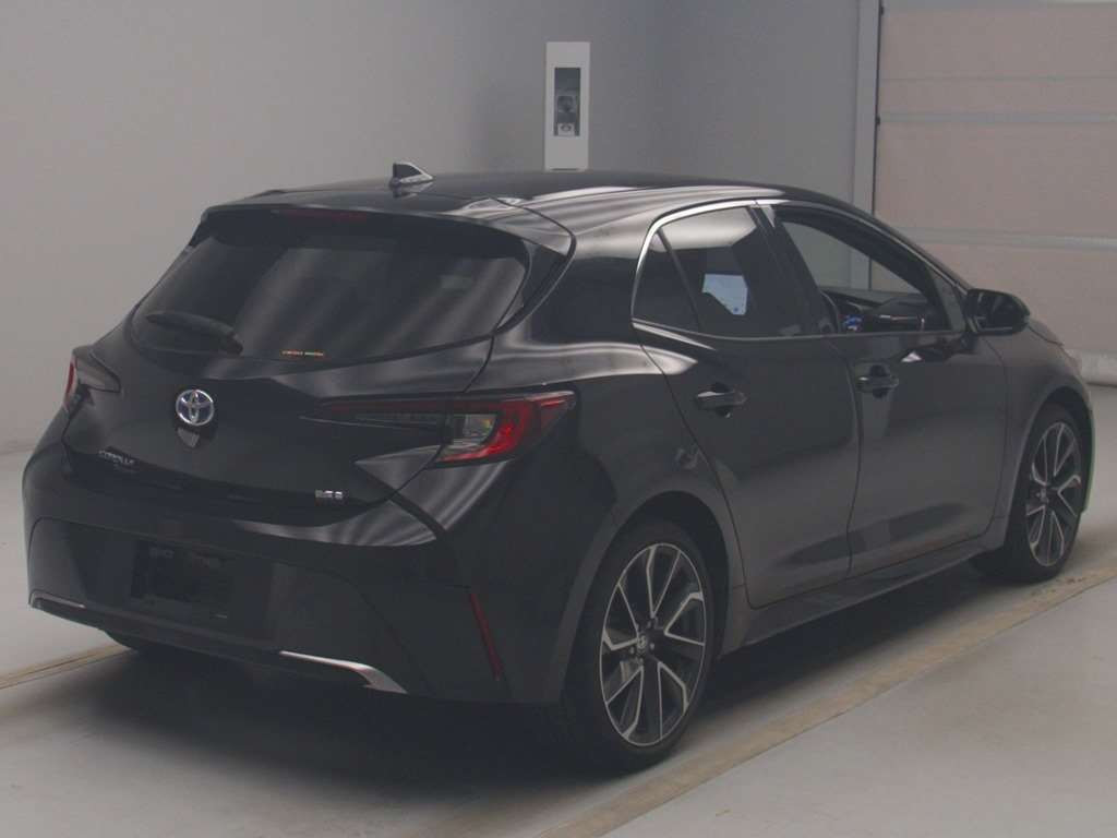 2022 Toyota Corolla Sports ZWE219H[1]