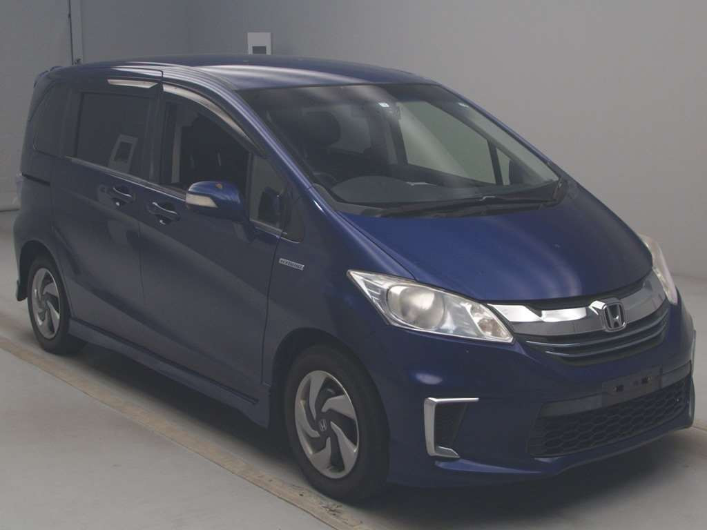 2016 Honda Freed hybrid GP3[2]