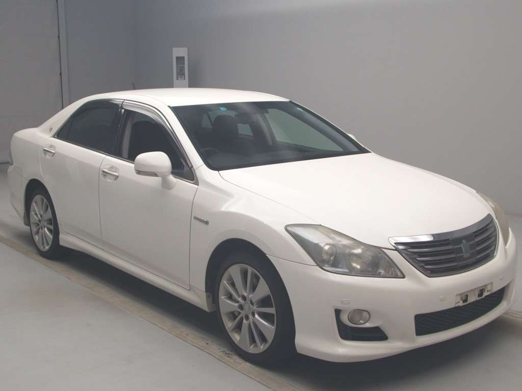 2008 Toyota Crown Hybrid GWS204[2]