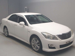 2008 Toyota Crown Hybrid