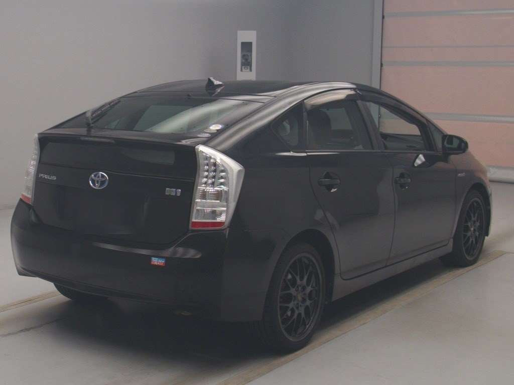 2011 Toyota Prius ZVW30[1]