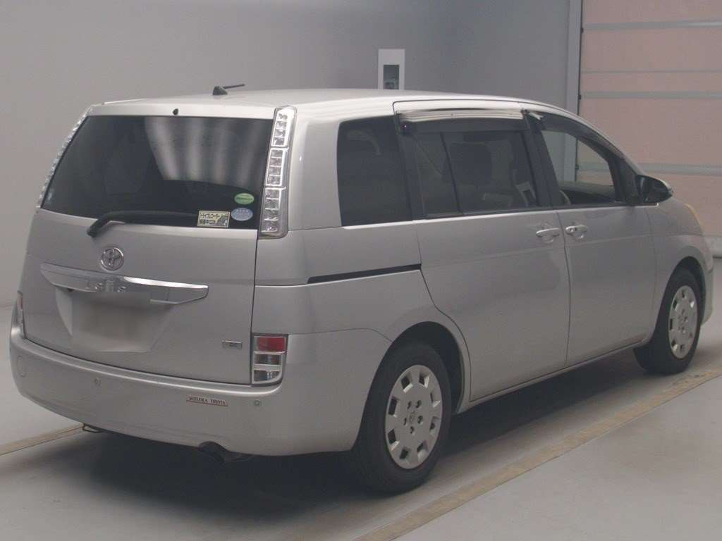 2014 Toyota Isis ZGM10G[1]