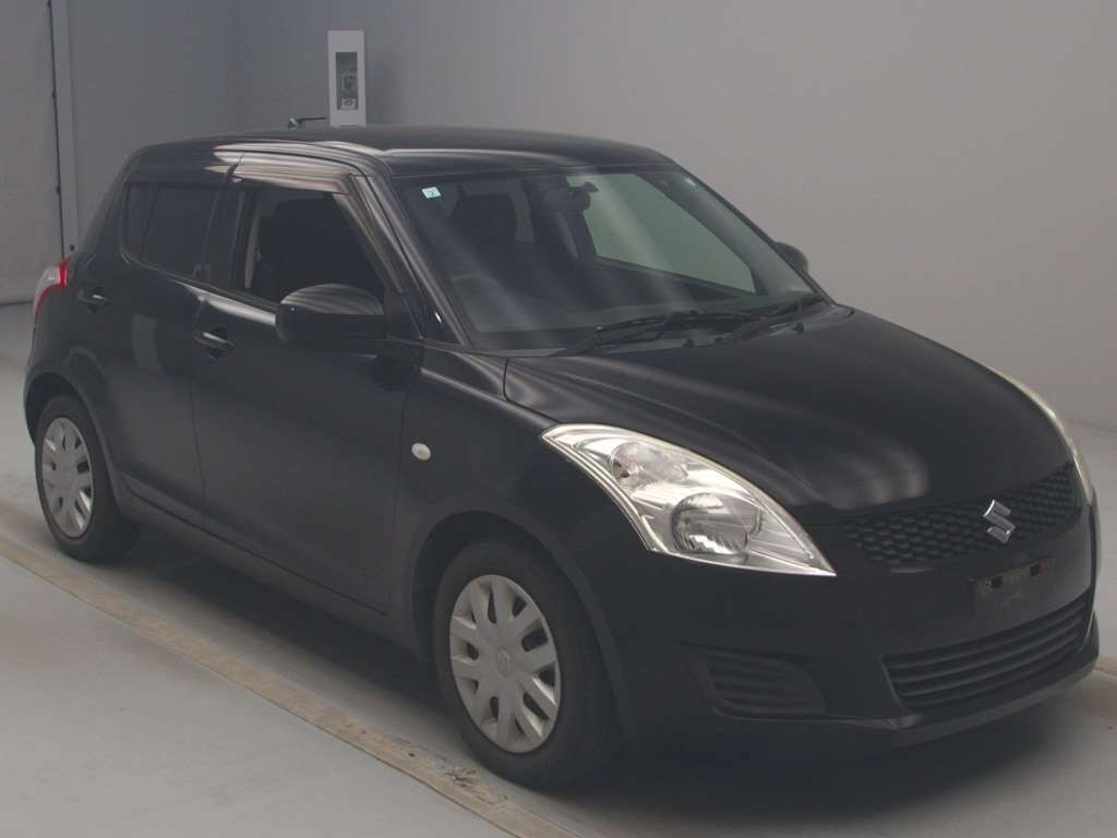 2013 Suzuki Swift ZC72S[2]