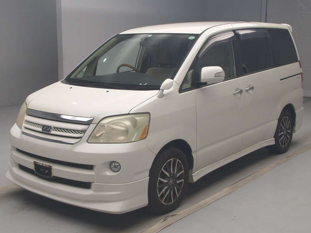 2006 Toyota Noah AZR60G[0]