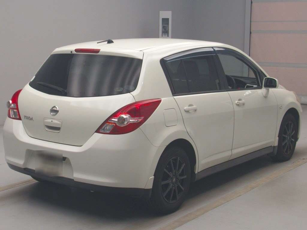 2011 Nissan Tiida C11[1]