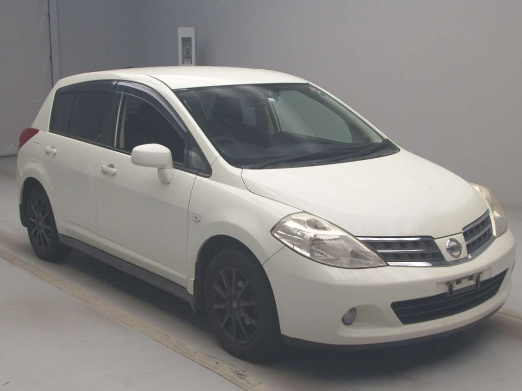 2011 Nissan Tiida C11[2]