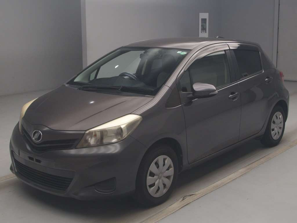 2011 Toyota Vitz NSP130[0]