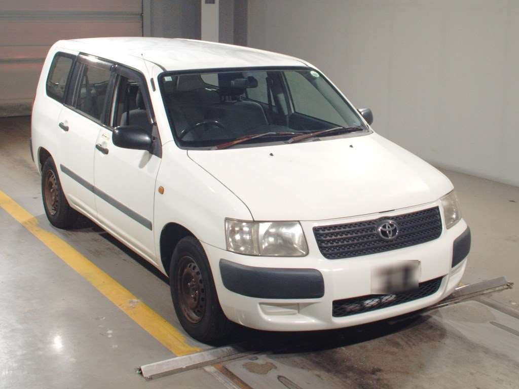 2004 Toyota Succeed Wagon NCP58G[2]