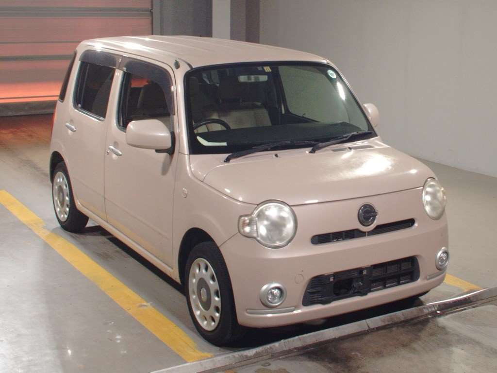 2011 Daihatsu Mira Cocoa L675S[2]