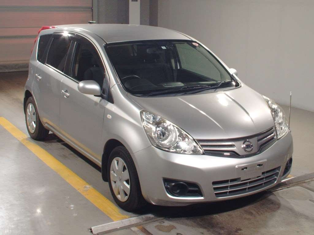 2009 Nissan Note E11[2]