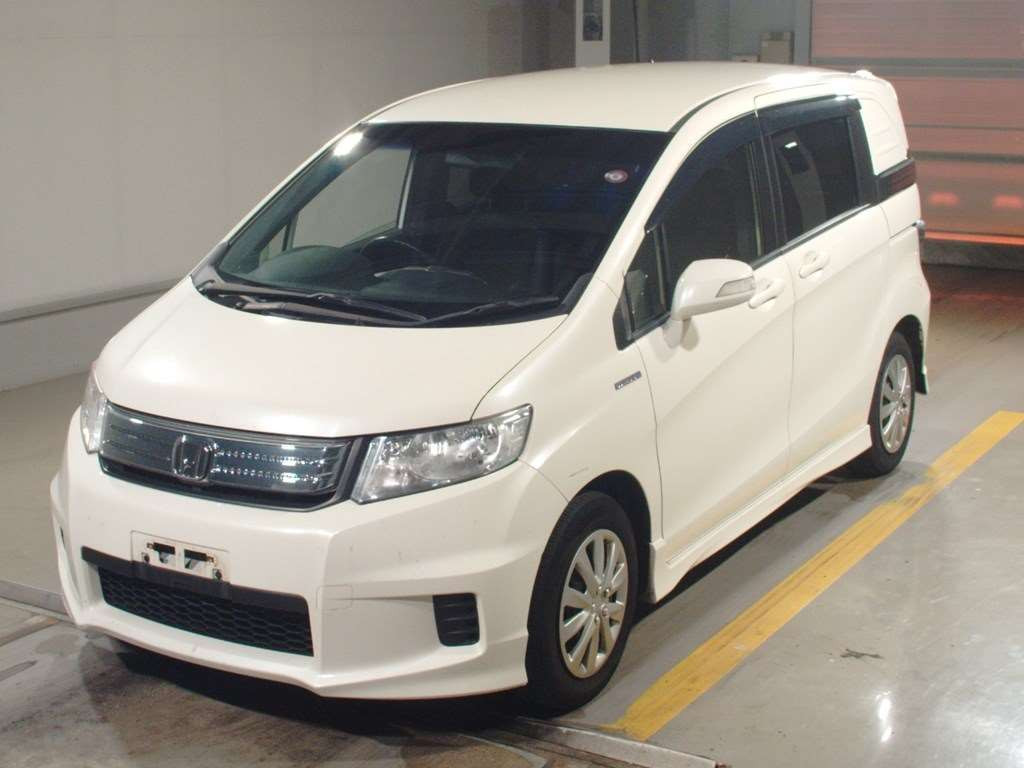 2012 Honda Freed spike hybrid GP3[0]