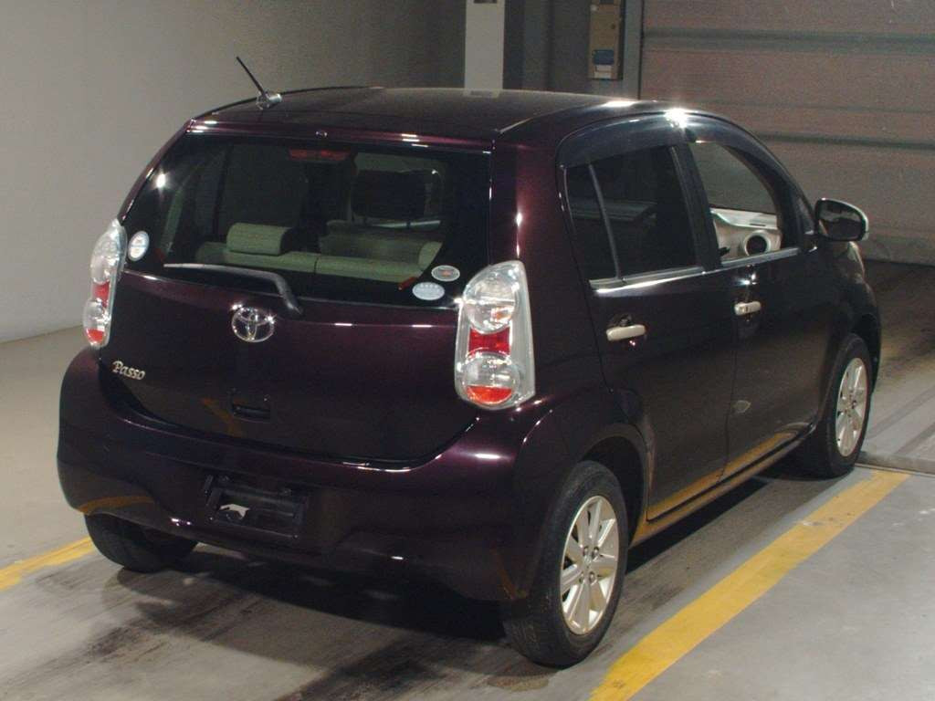 2010 Toyota Passo NGC30[1]