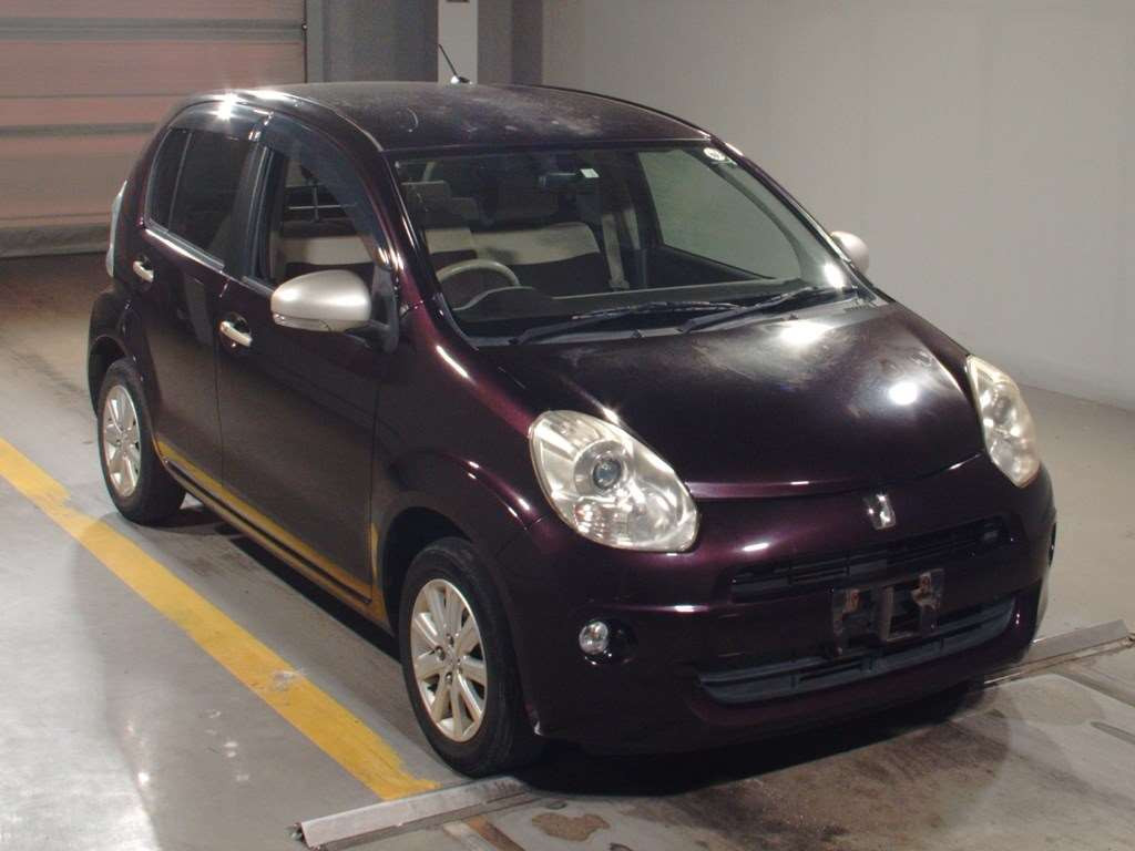 2010 Toyota Passo NGC30[2]