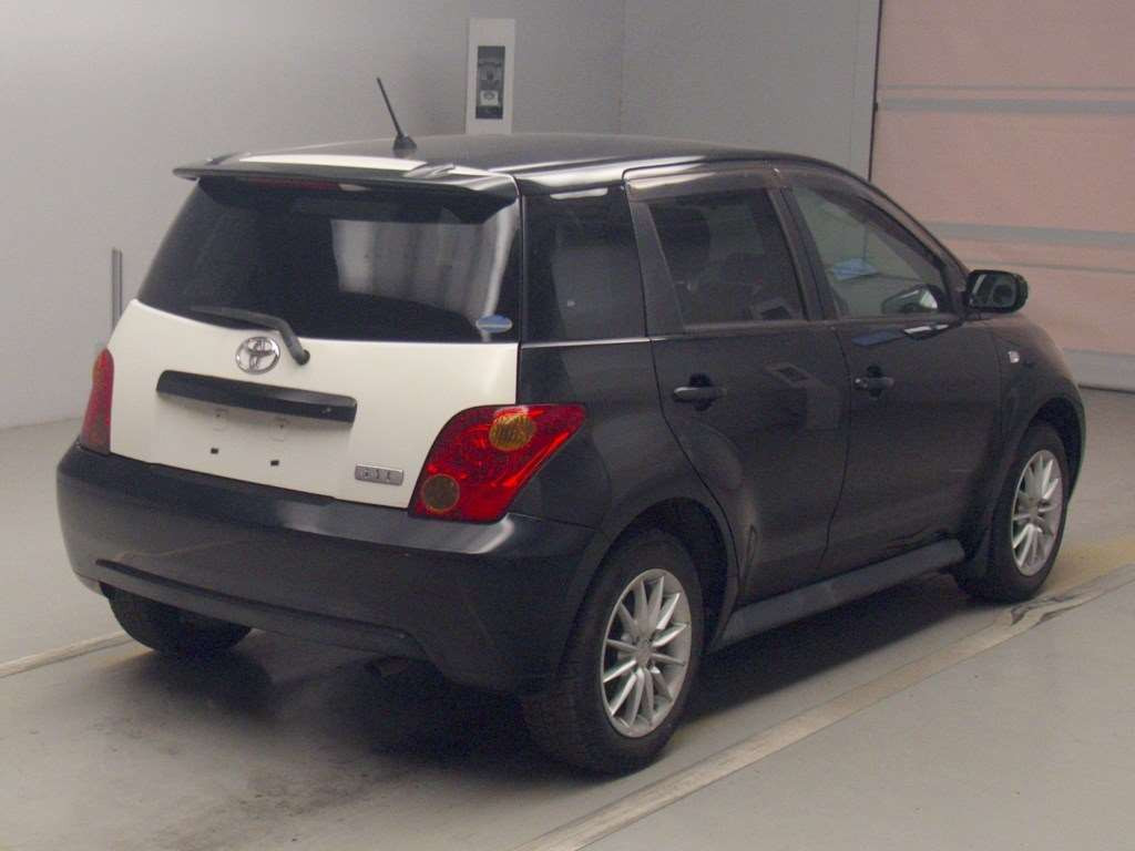 2002 Toyota IST NCP60[1]