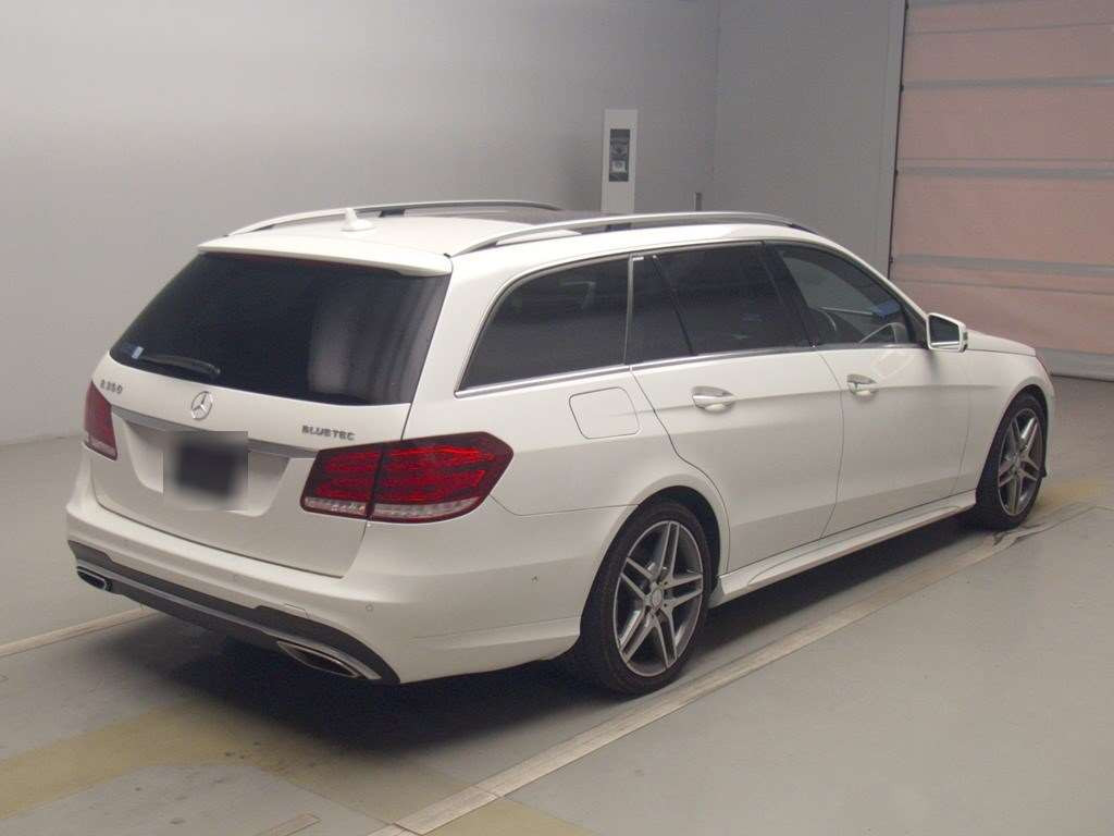 2013 Mercedes Benz E-Class  Station Wagon 212226C[1]