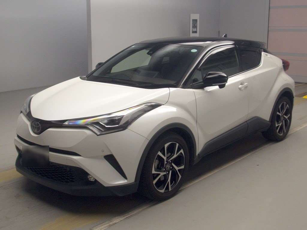 2019 Toyota C-HR NGX10[0]