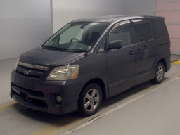 2007 Toyota Noah