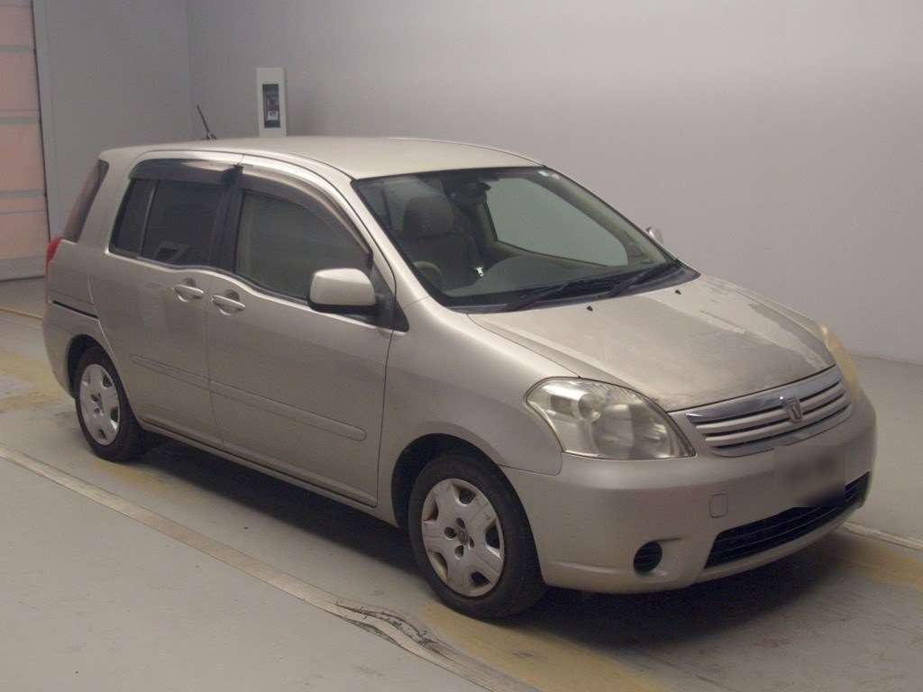 2004 Toyota Raum NCZ20[2]