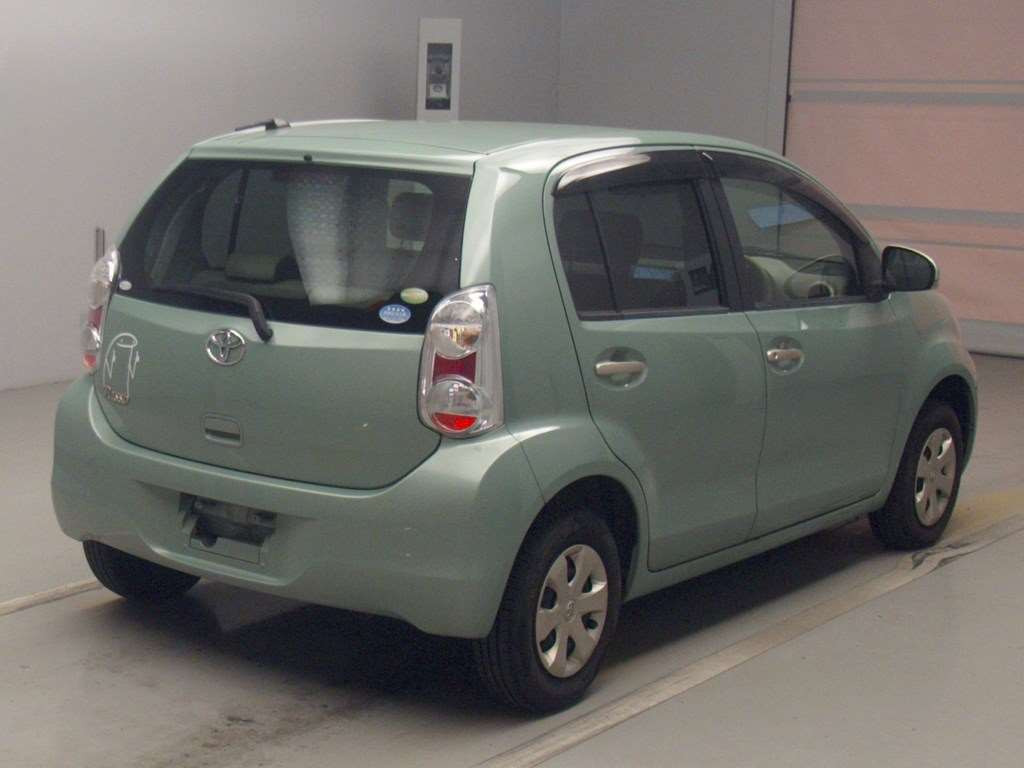 2010 Toyota Passo KGC30[1]