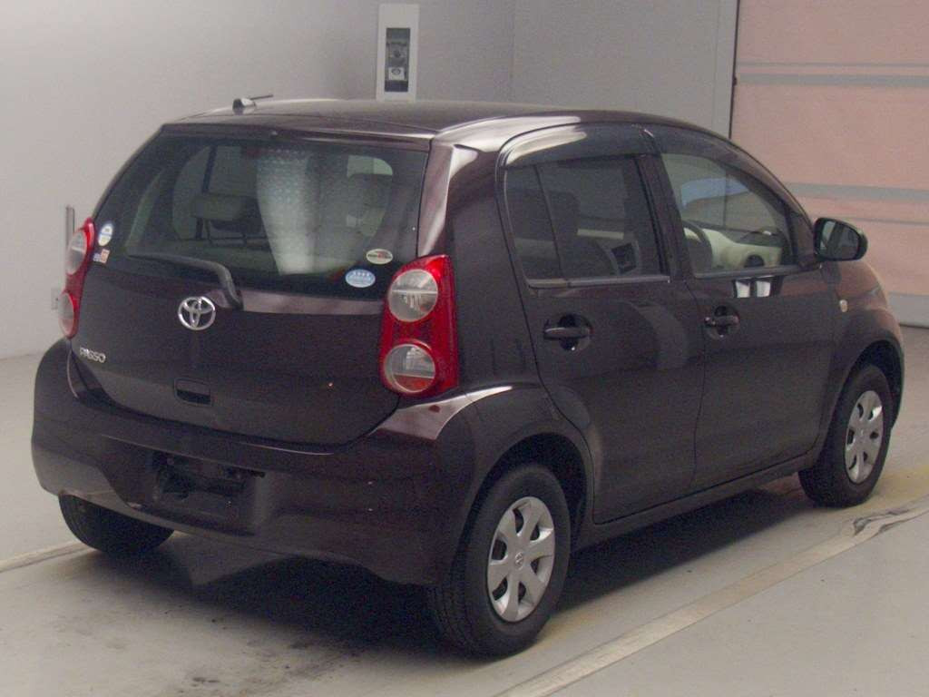 2011 Toyota Passo KGC30[1]