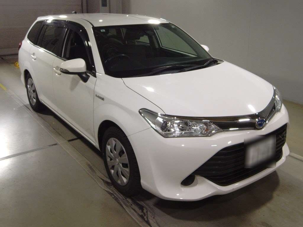 2017 Toyota Corolla Fielder NKE165G[2]