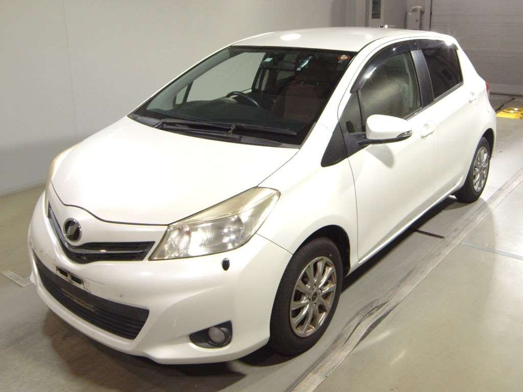 2012 Toyota Vitz KSP130[0]