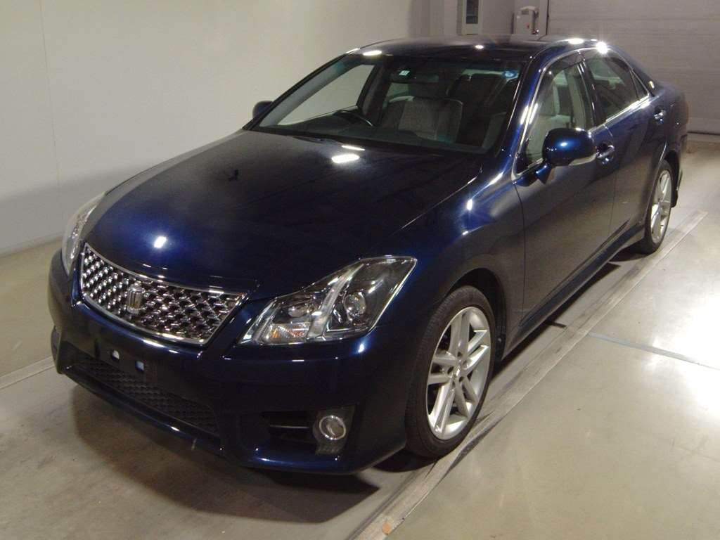 2011 Toyota Crown GRS201[0]