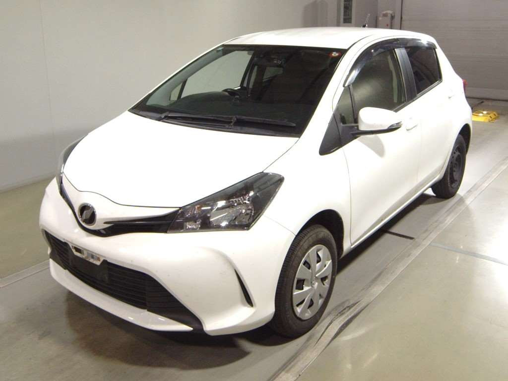 2016 Toyota Vitz NSP135[0]