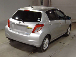 2011 Toyota Vitz