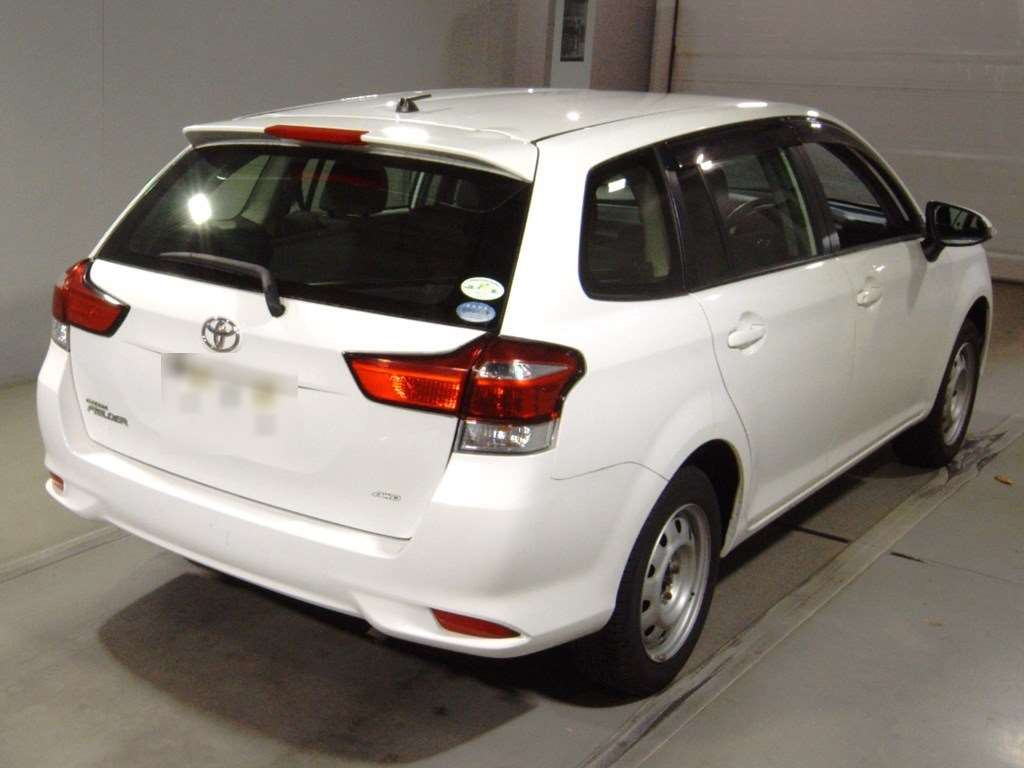 2015 Toyota Corolla Fielder NZE164G[1]