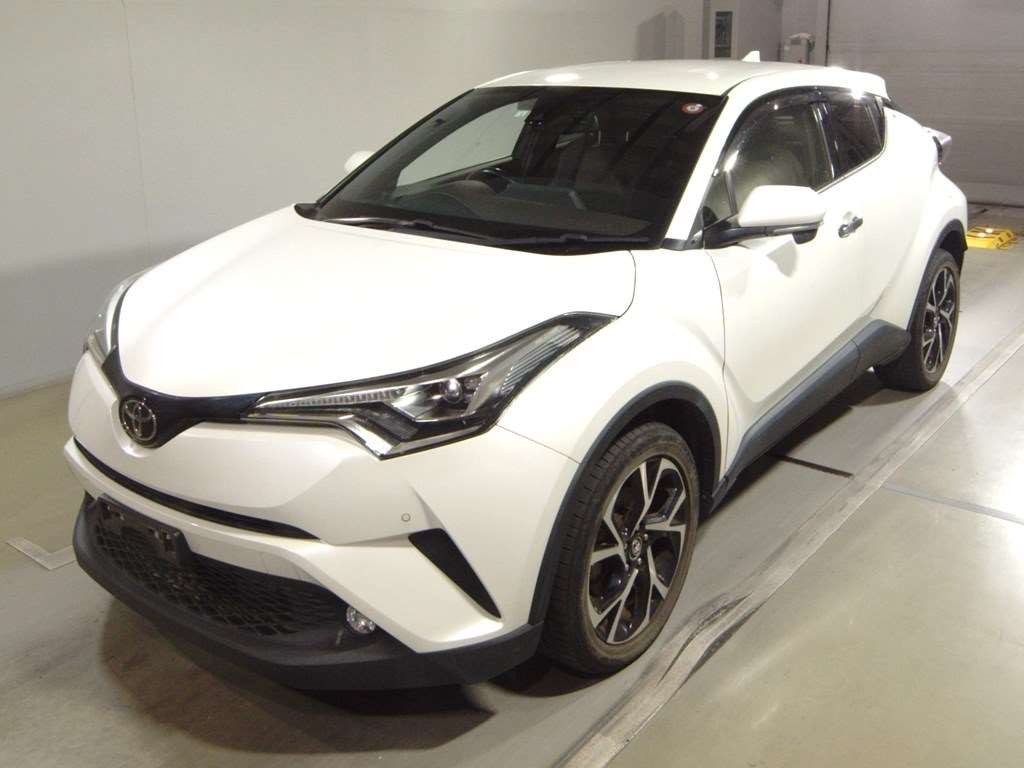 2018 Toyota C-HR NGX50[0]