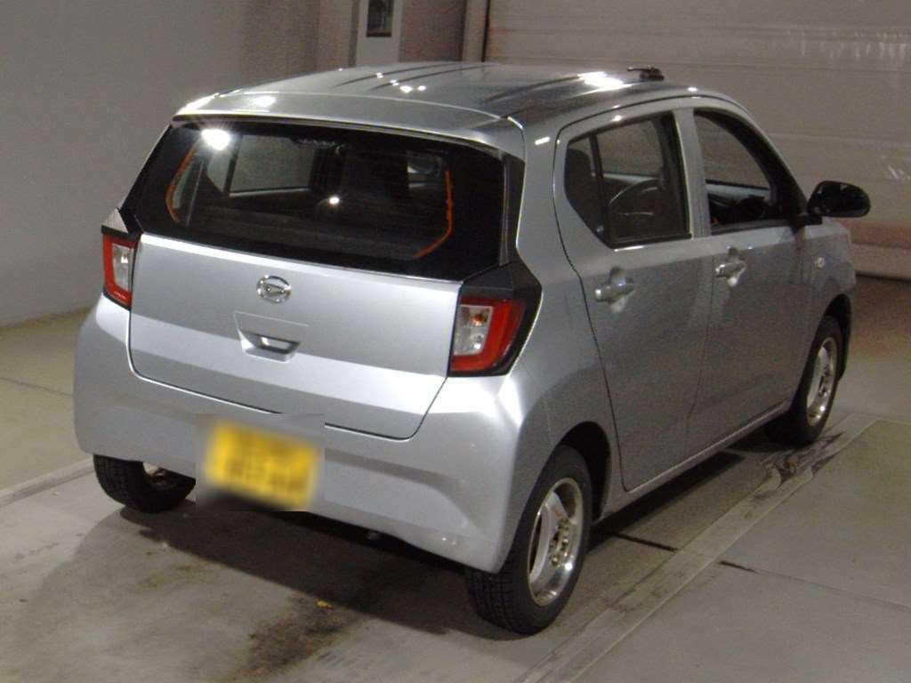 2018 Daihatsu Mira es LA350S[1]