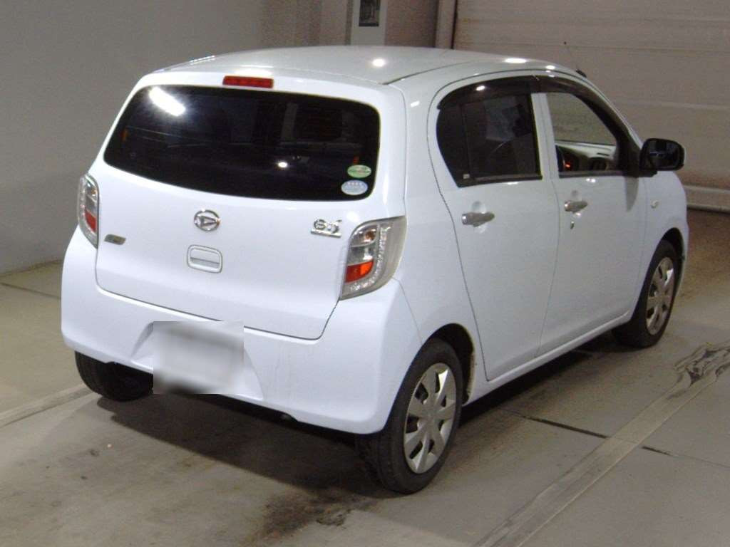 2013 Daihatsu Mira es LA300S[1]