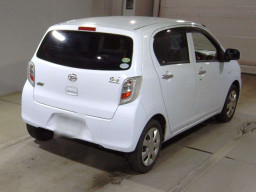 2013 Daihatsu Mira es