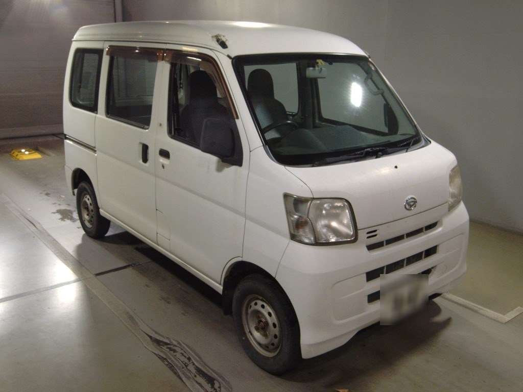 2013 Daihatsu Hijet Cargo S331V[2]