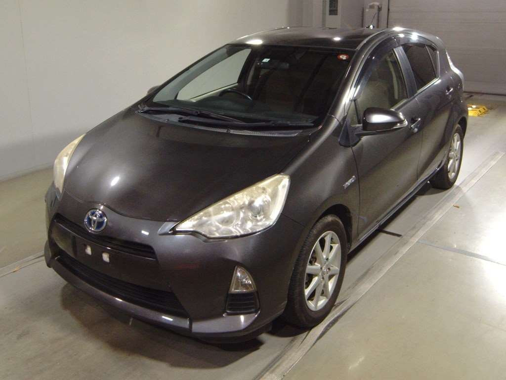 2012 Toyota Aqua NHP10[0]