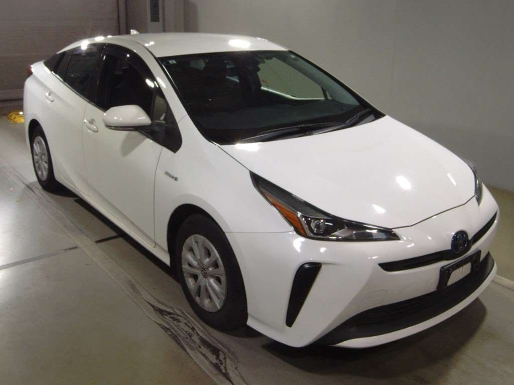 2019 Toyota Prius ZVW51[2]