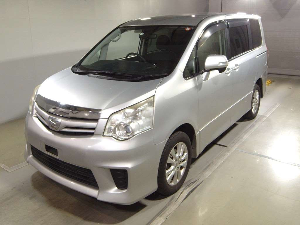 2011 Toyota Noah ZRR75W[0]