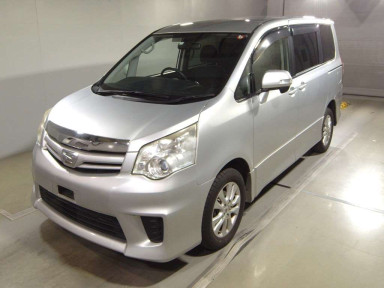 2011 Toyota Noah