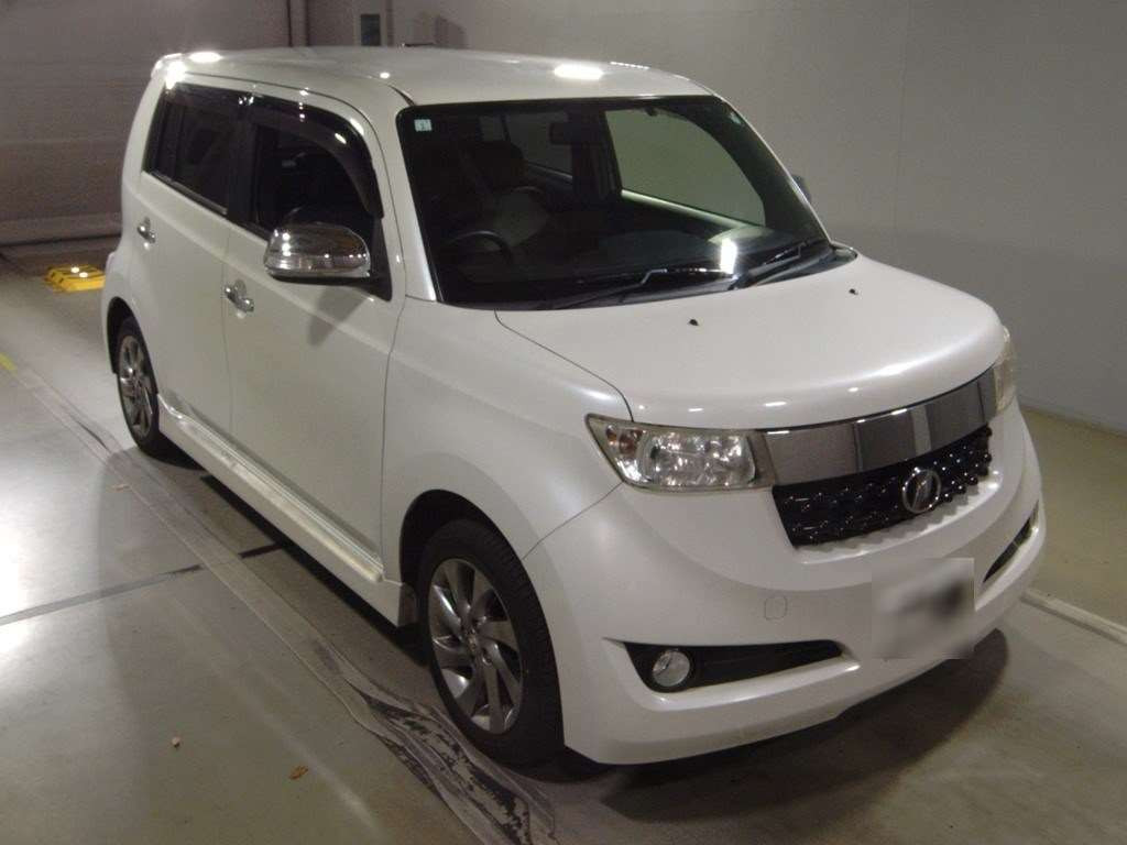 2015 Toyota bB QNC20[2]