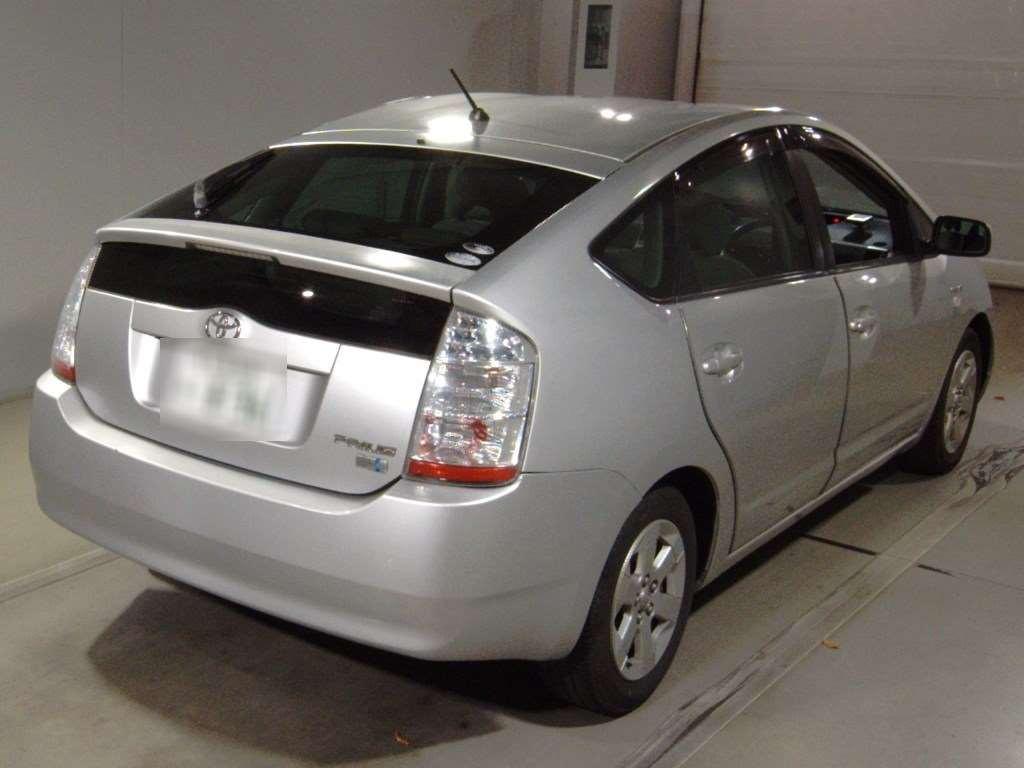 2009 Toyota Prius NHW20[1]