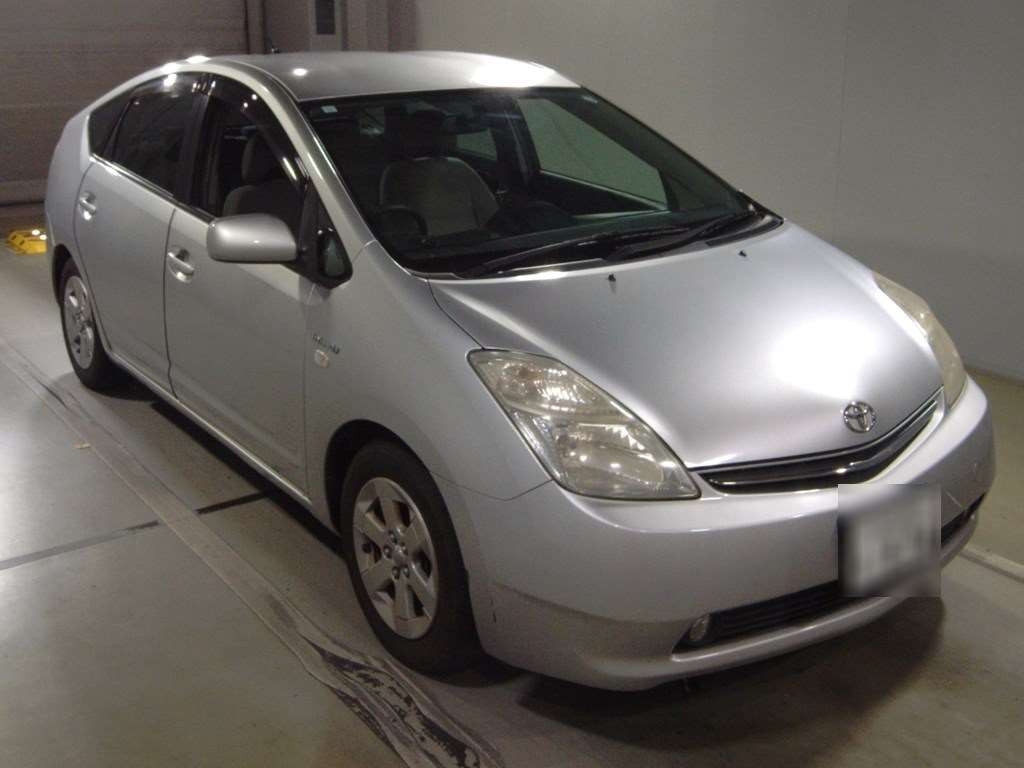 2009 Toyota Prius NHW20[2]