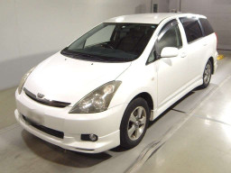 2004 Toyota Wish