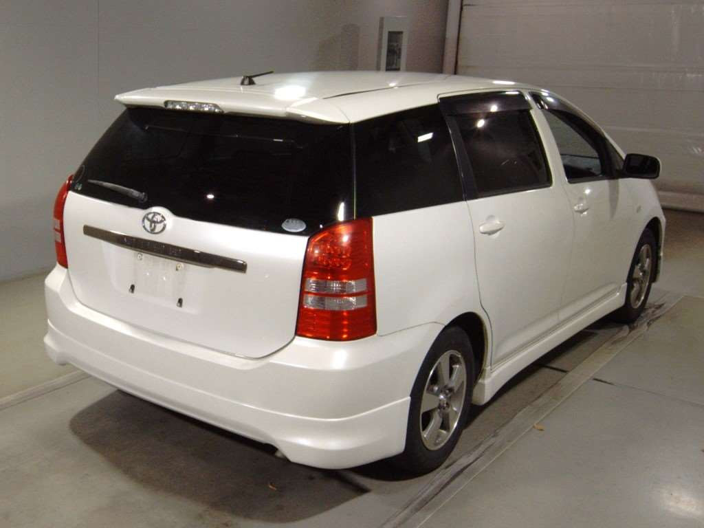 2004 Toyota Wish ZNE10G[1]