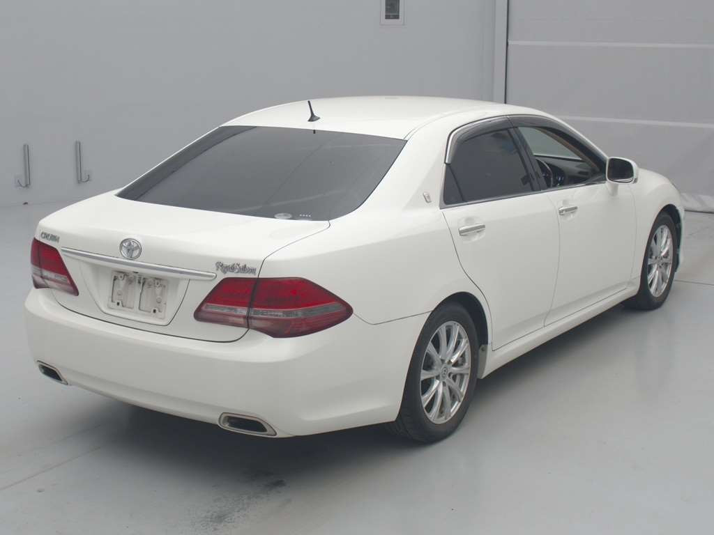 2009 Toyota Crown GRS202[1]