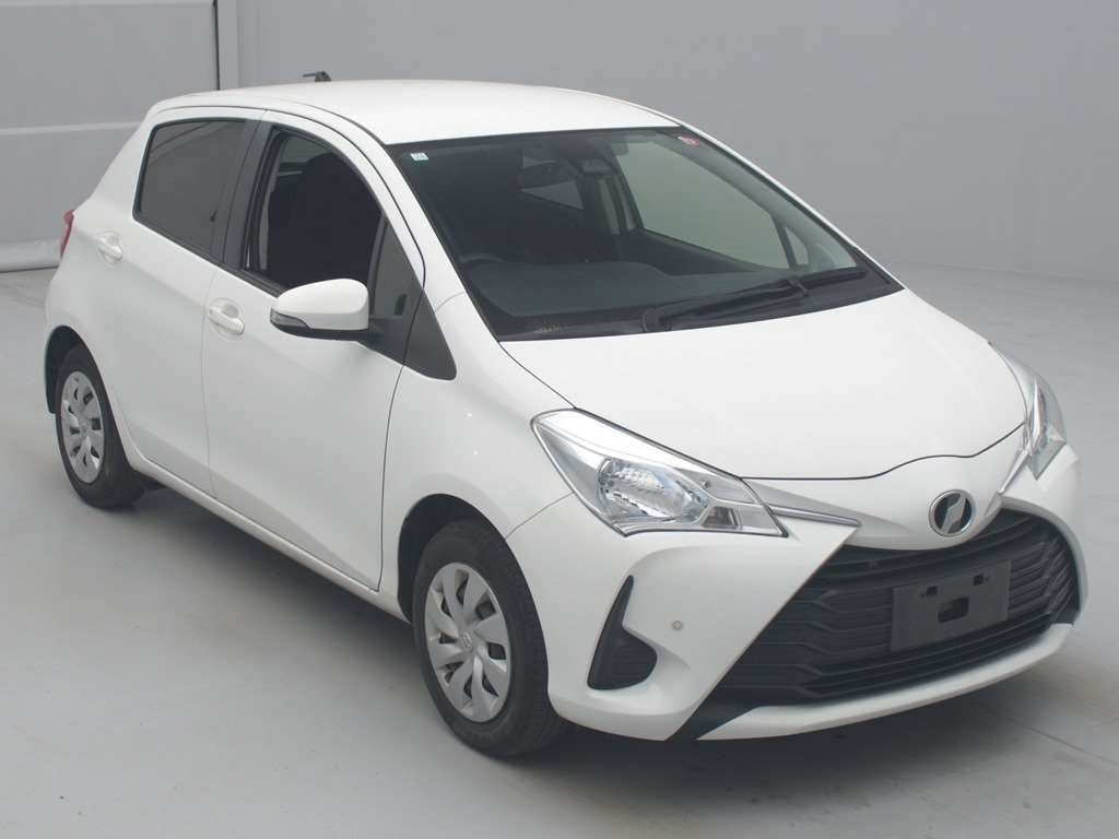 2018 Toyota Vitz KSP130[2]