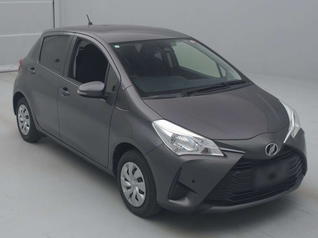 2018 Toyota Vitz KSP130[2]