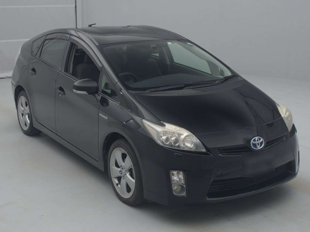 2010 Toyota Prius ZVW30[2]