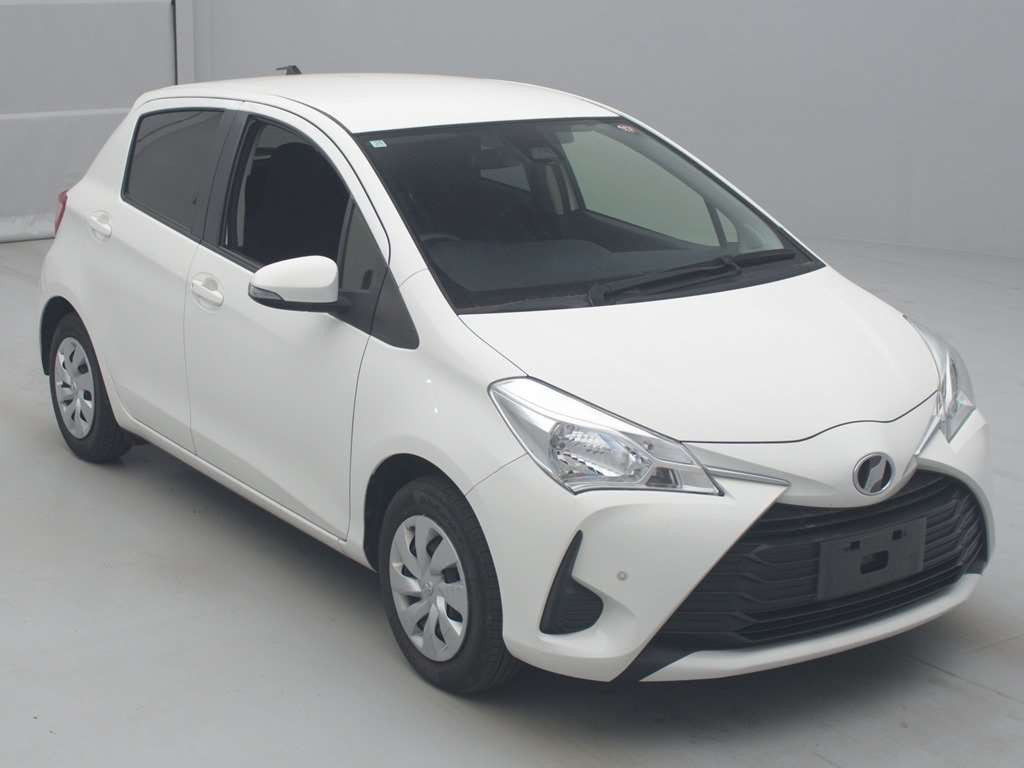 2018 Toyota Vitz KSP130[2]